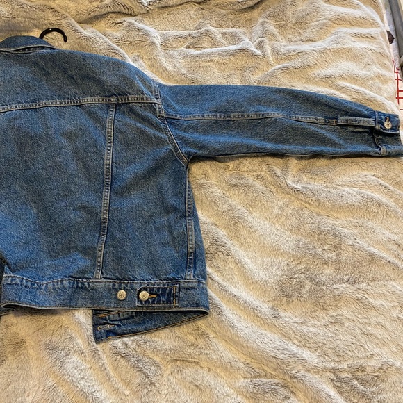 Jean jacket! - Picture 8 of 10